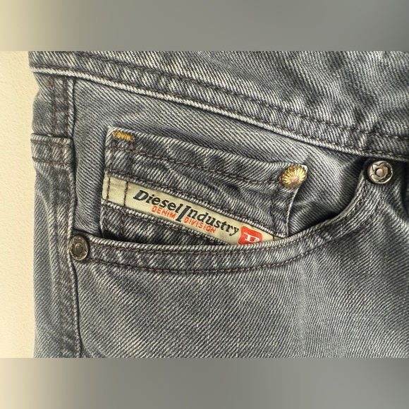 Diesel Men's Jeans Viker Regular Straight Denim 0881V Black Size 30X32 NOTES - Picture 4 of 16